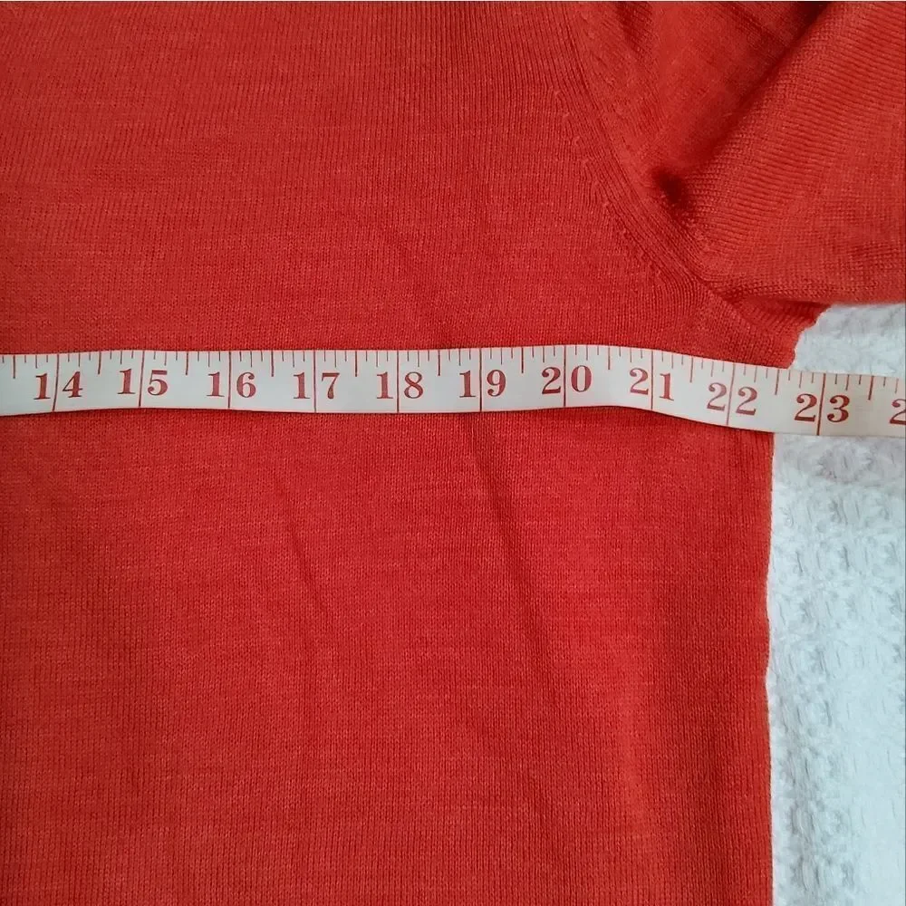 Banana Republic Men's Wool Sweater Size L